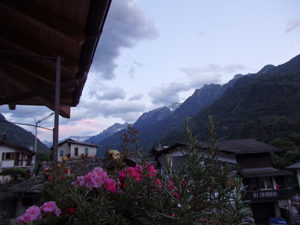 San Carlo Appartement Chiavenna Kamer foto